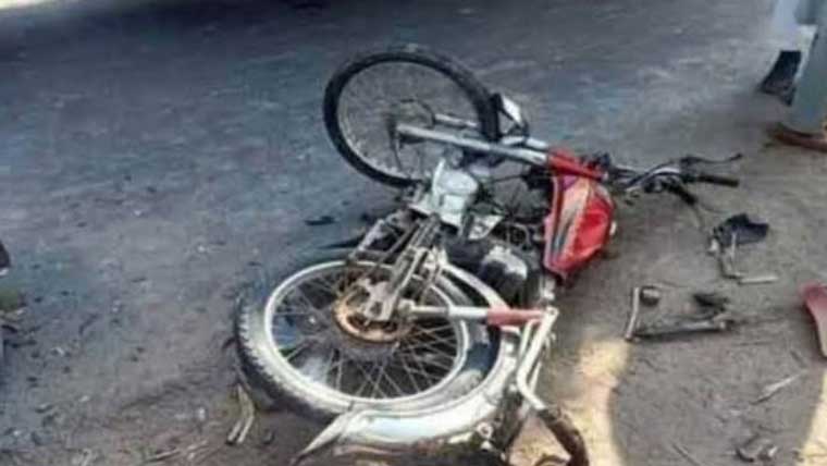 دنیا پور: ٹرالر تلے کچلے جانے سے موٹرسائیکل سوار نوجوان جاں بحق، ساتھی شدید زخمی