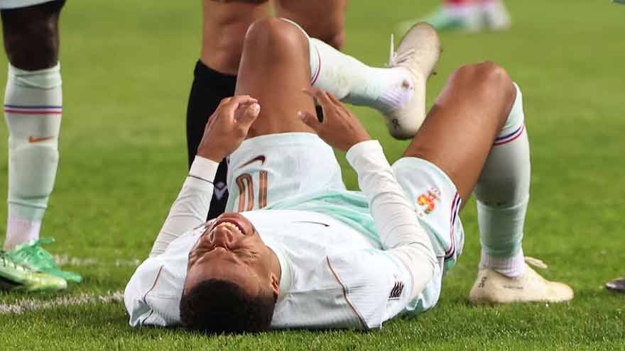 France's Mbappe out of Nations League squad with knee injury