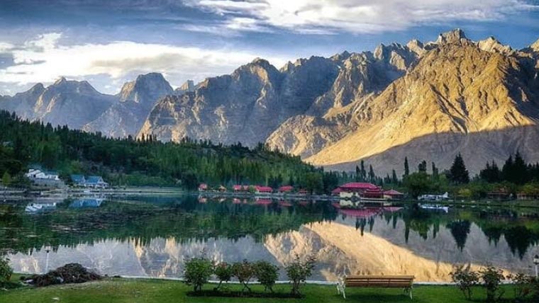 سیاحت، معیشت کی ترقی کا اہم وسیلہ
