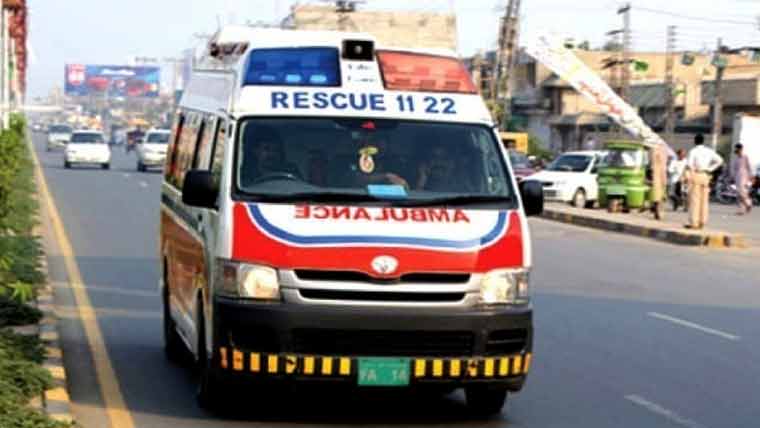 لاہور میں موٹر سائیکل کی ٹکر سے 32 سالہ خاتون جاں بحق