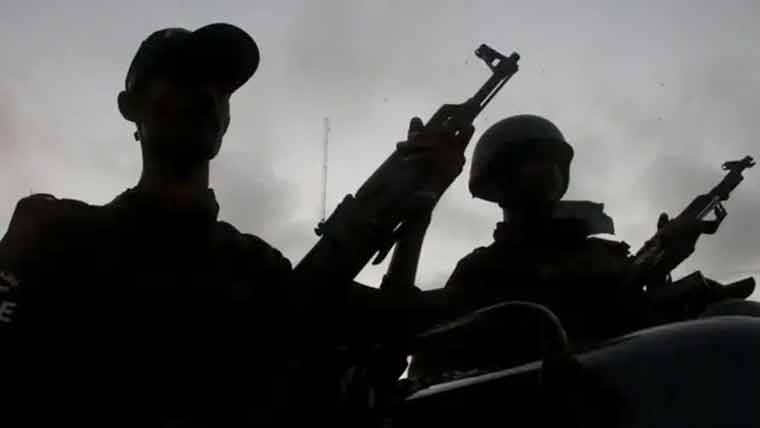 جیکب آباد میں مبینہ پولیس مقابلہ، زخمی حالت میں گرفتار ڈاکو دم توڑ گیا