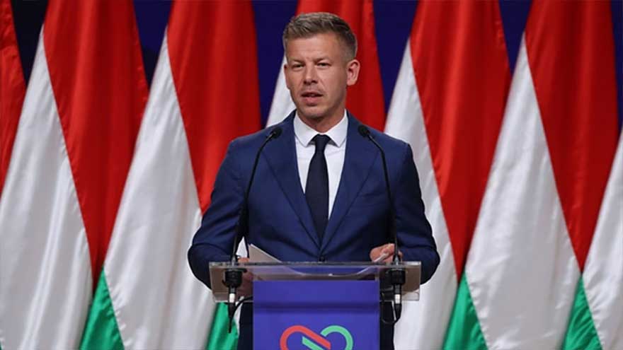  Hungarian parliament lifts PM Péter Magyar's immunity over phone theft probe