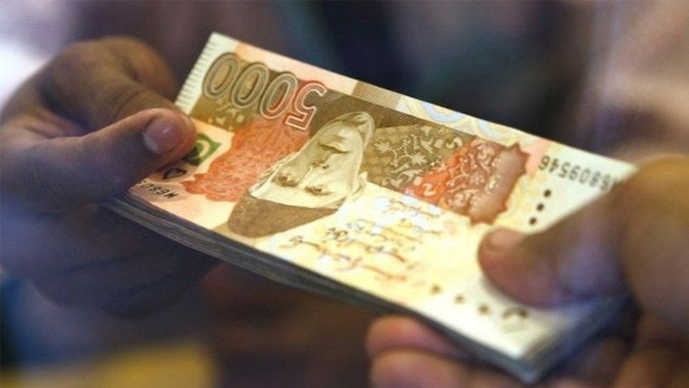 بجٹ خسارہ پورا کرنے کیلئے حکومت 7 ہزار 20 ارب روپے کا قرض لے گی