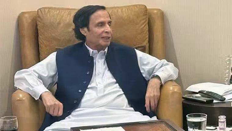 پرویزالٰہی کی رائیونڈ عالمی تبلیغی مرکز آمد، مولانا احسان الحق کے انتقال پر تعزیت